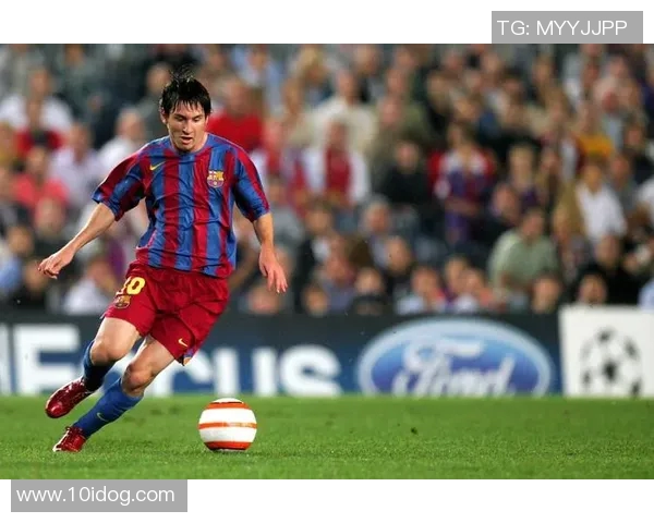 2000年前后足坛巨星风云人物盘点与辉煌岁月再现