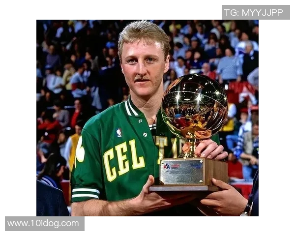 足球历史84年百大球星盘点：从传奇到现象级巨星的巅峰之路